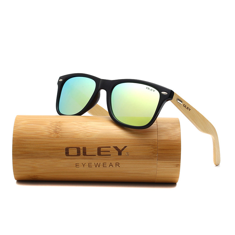 Lunettes de soleil voyageur polarisées en bois de bambou posées sur son étui cylindrique OLEY en bois- unisexe - coloris jaune