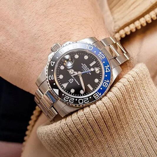 Montre hommage à la mythique GMT master II automatique Batman pour homme - marque Pagani Design - coloris bleu et noir