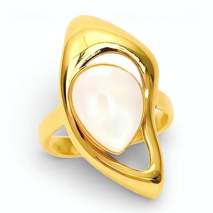 Bague Femme Ajustable Goutte Nacre Acier Fusion Or Motif Organique Ajouré Dressée Face Fond Blanc Mira Akrochic