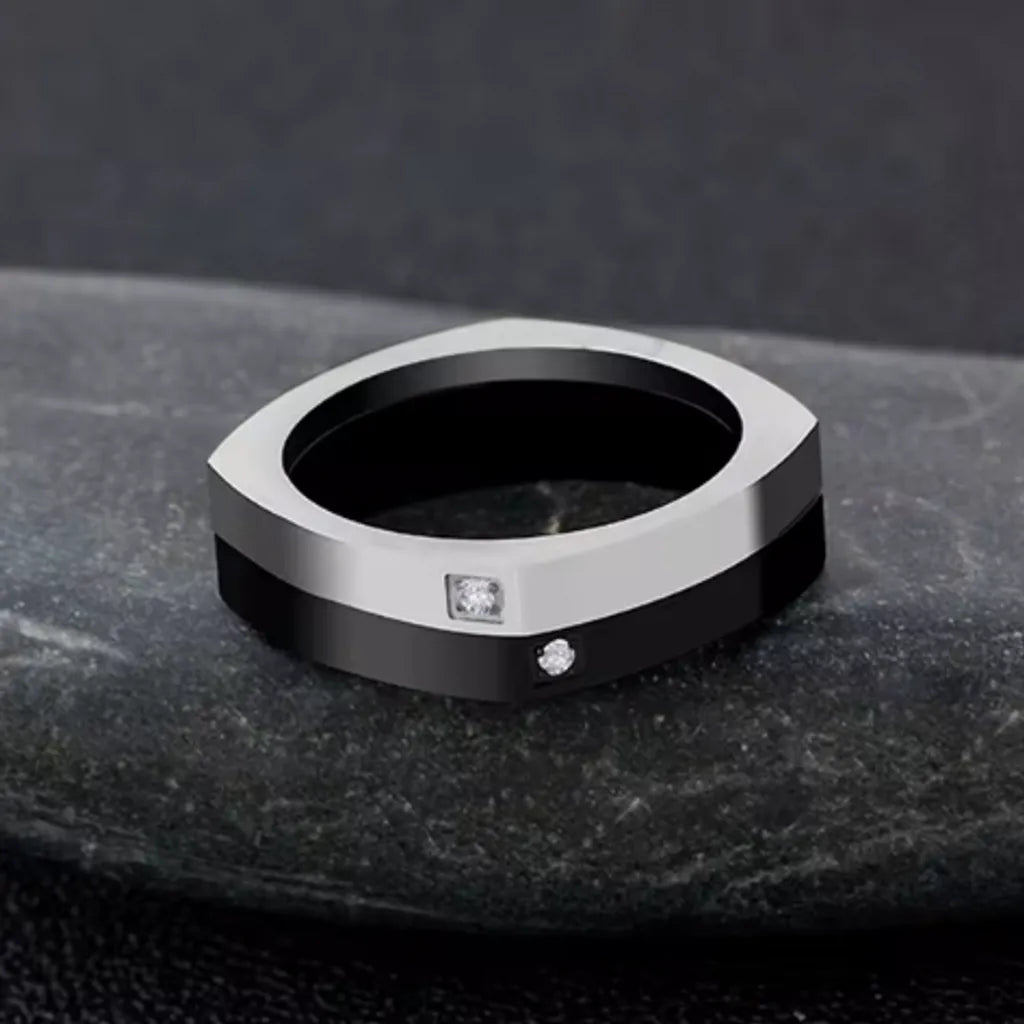 Bague Carrée Rotative en Acier Inoxydable - Design Moderne et Unique