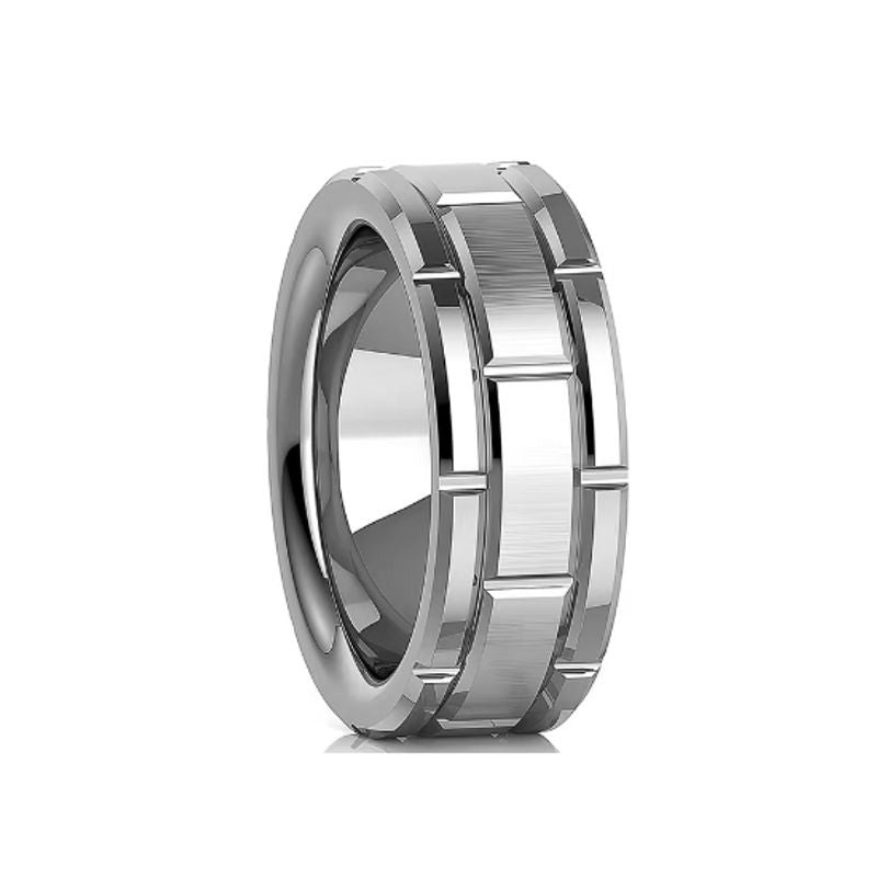 Bague rang de brique pour homme en acier inoxydable présentée droite sur un fond blanc – coloris argent.