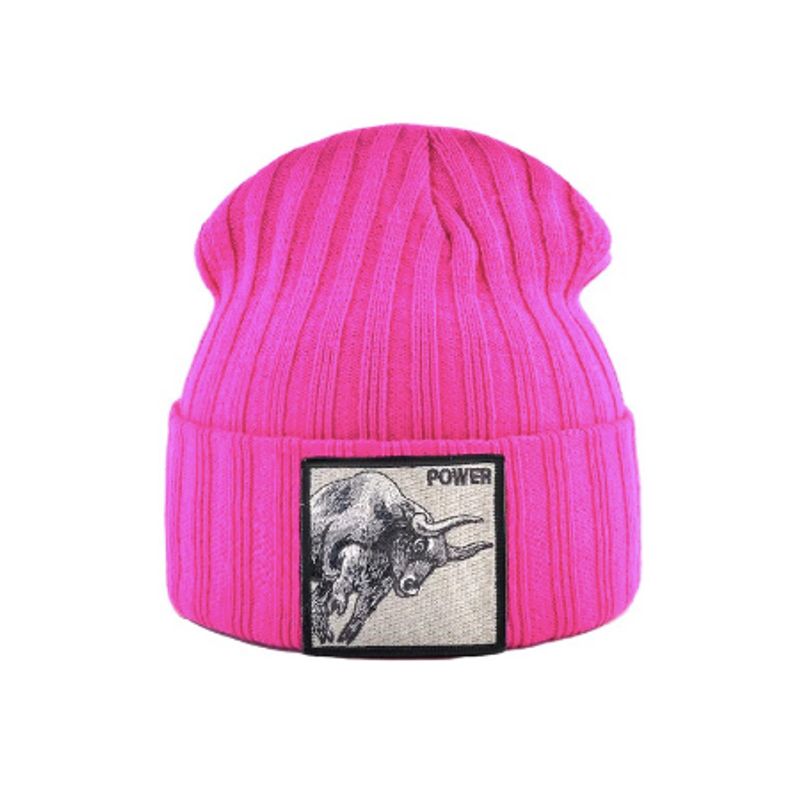 Bonnet Taureau en laine acrylique, doux et chaud - écusson brodé Power - coloris rose