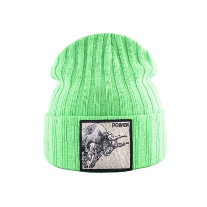 Bonnet Taureau en laine acrylique, doux et chaud - écusson brodé Power - coloris vert
