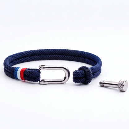 Bracelet Altra ouvert montrant le fermoir manille droite en U à vis en acier inoxydable.