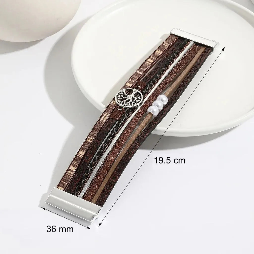 Dimensions bracelet arbre de vie multi-rangs en cuir microfibre marron avec fermoir magnétique. Longueur 19,5 centimètres et largeur 36 millimètres.