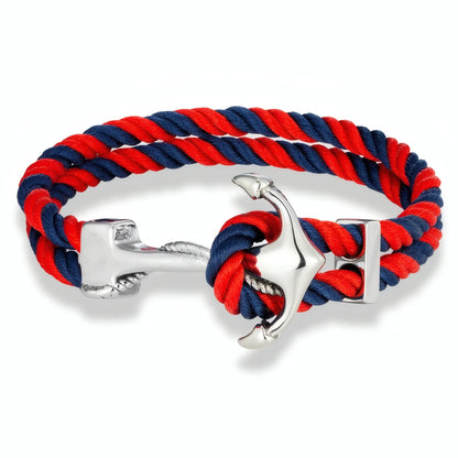 Bracelet cordon double rang rouge et bleu Avel avec son attache ancre iconique.