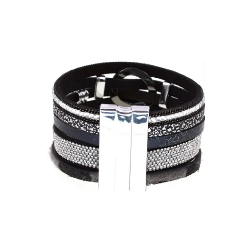 Bracelet Hibou multi-rangs en cuir microfibre, vue dos : fermoir magnétique argenté, bandes noires, strass et imprimé léopard discret.
