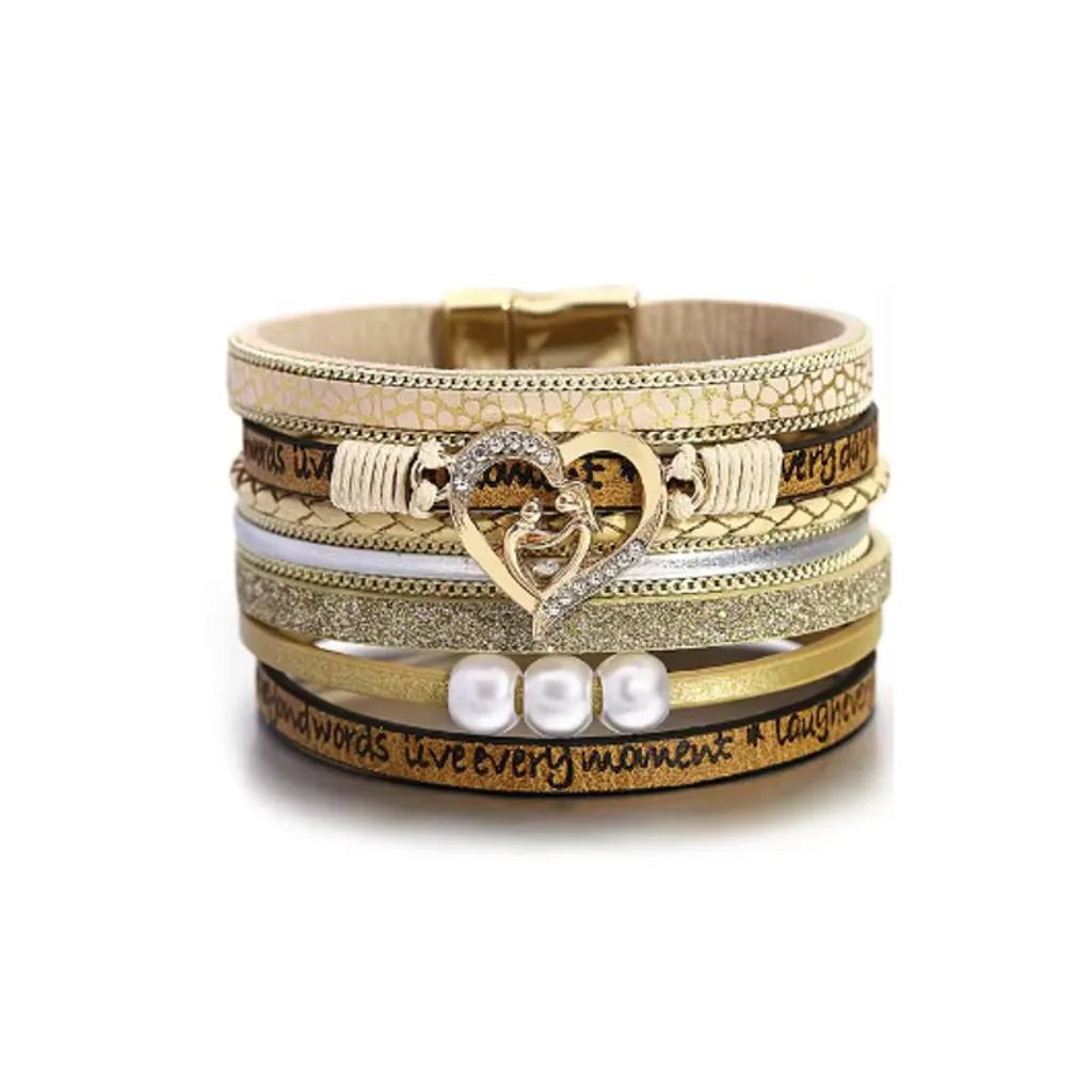 Bracelet cœur mère et enfant multi-rangs beige, cuir microfibre végan imprimé, perles et strass cristal blanc.