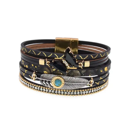 Bracelet noir multi-rangs en cuir microfibre, papillon en cristal lumineux.