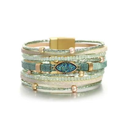 Bracelet Pierre Bohème – wrap pour femme avec perles et lanières en cuir PU – coloris vert.