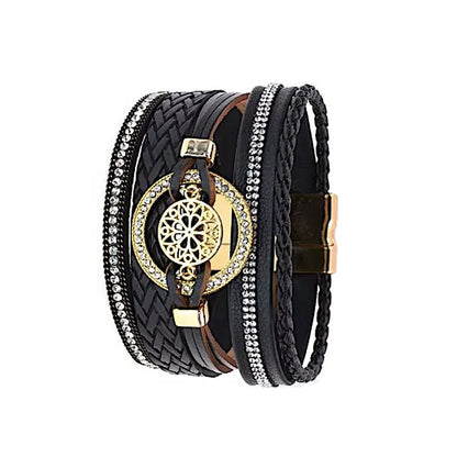 Bracelet Rosace Gothique noir multi-rangs cuir microfibre, profil latéral, breloque rosace dorée cerclée de strass et rangs contrastés.