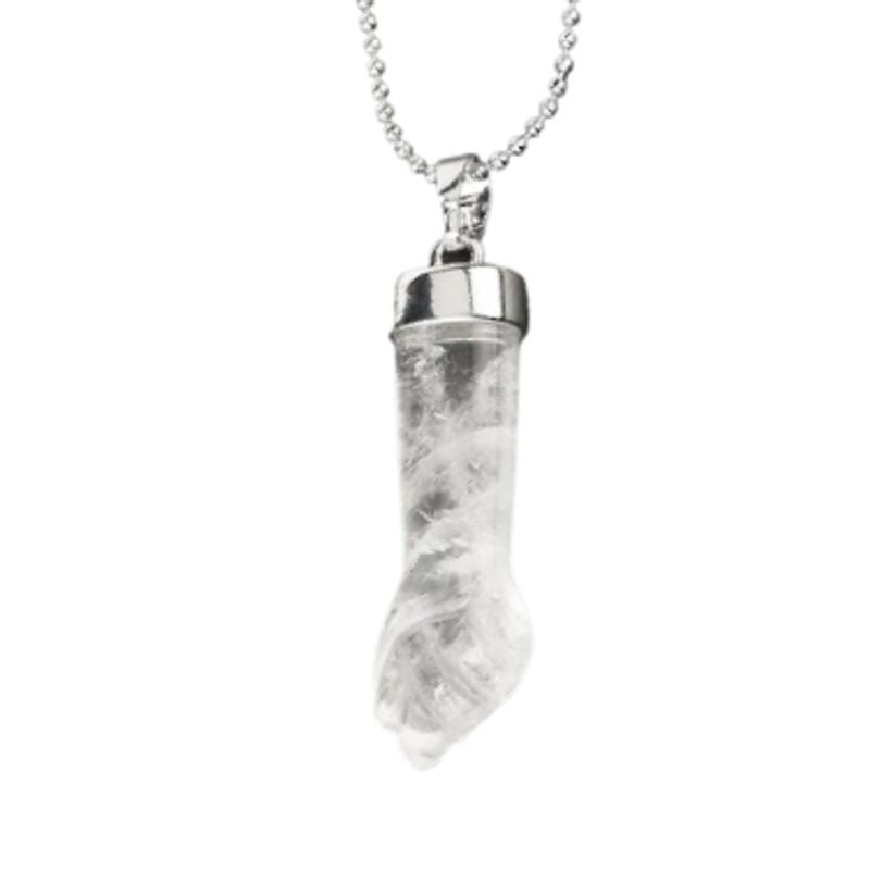 Collier pendentif avec bras et poing serré en pierre naturelle Cristal - coloris blanc