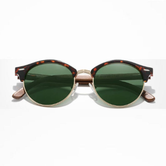 Paire de lunettes de soleil ronde pliée vue de face - monture demi-cerclée - branches en bois de noyer - unisexe
