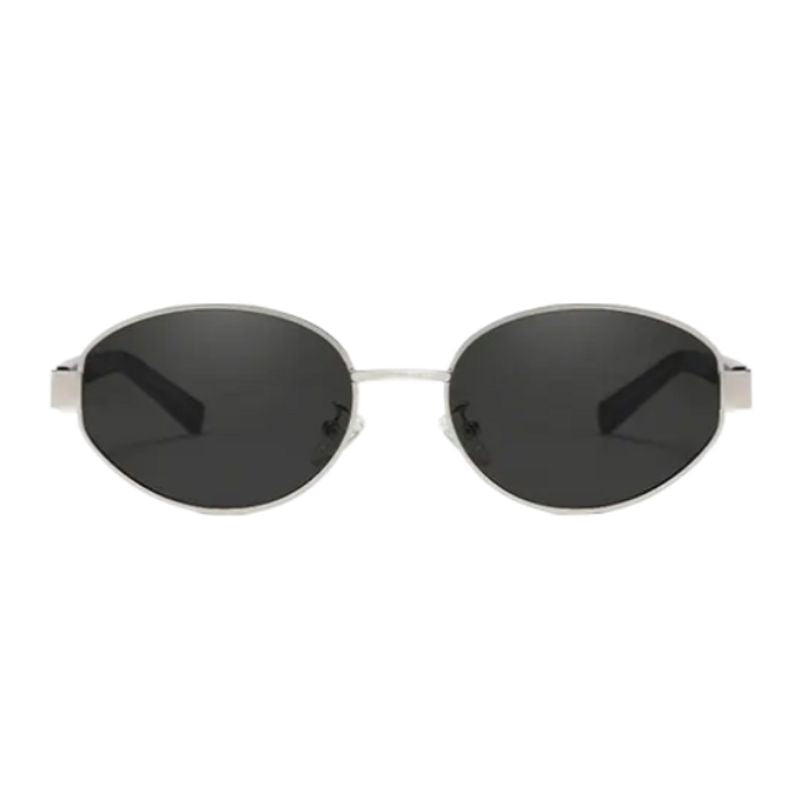Vue avant de lunettes de soleil rétro à verres ovales polarisées de couleur gris et monture argentée en métal