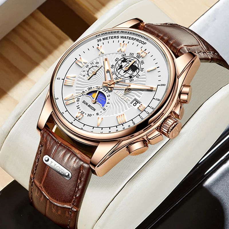 Montre chronographe pour homme business élégant avec bracelet en cuir marron présenté enroulé autour d'un coussinet en cuir de couleur beige - Lige Urban Chrono