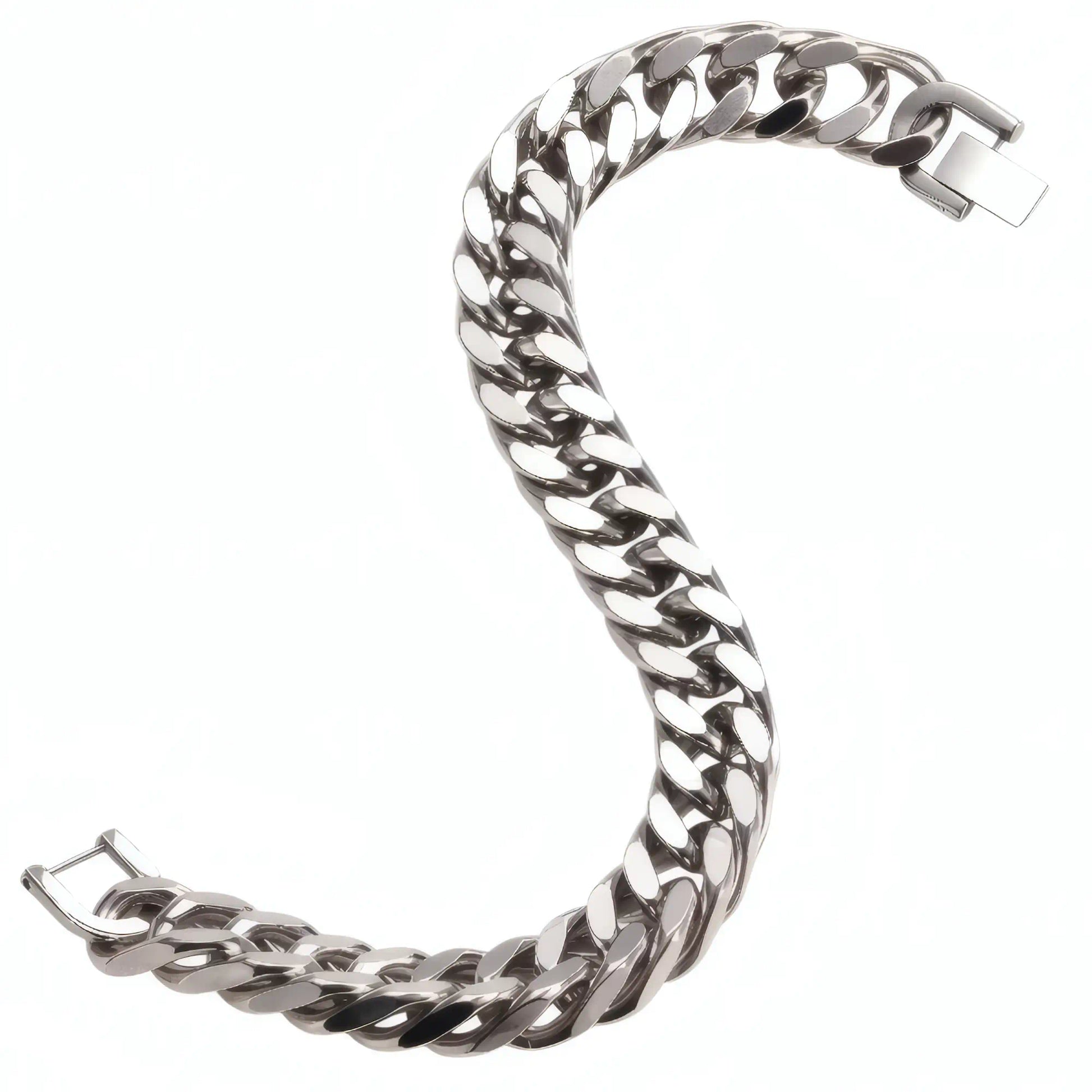Vue de profil du bracelet et de son maillage cubain montrant l'articulation des maillons et le fermoir ouvert