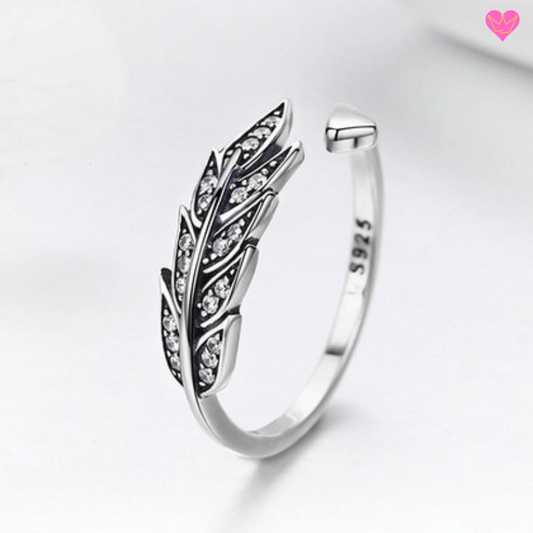 Kestrel Feather Ring in Silver for Women