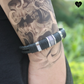 Bracelet pour homme en cuir véritable noir avec charms à point - hypoallergénique